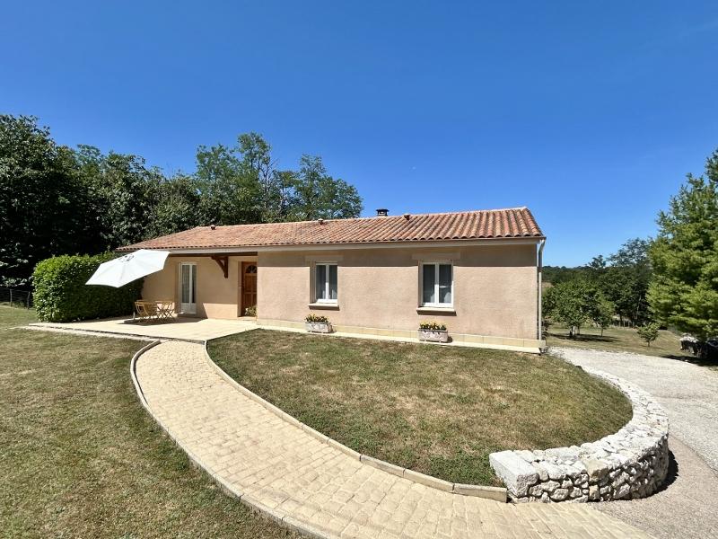 House in Sarlat-la-Caneda - view 1